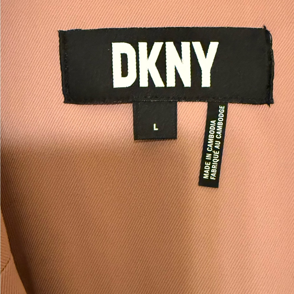 DKNY Women's Blazer in Soft Tan - Picture 6 of 9